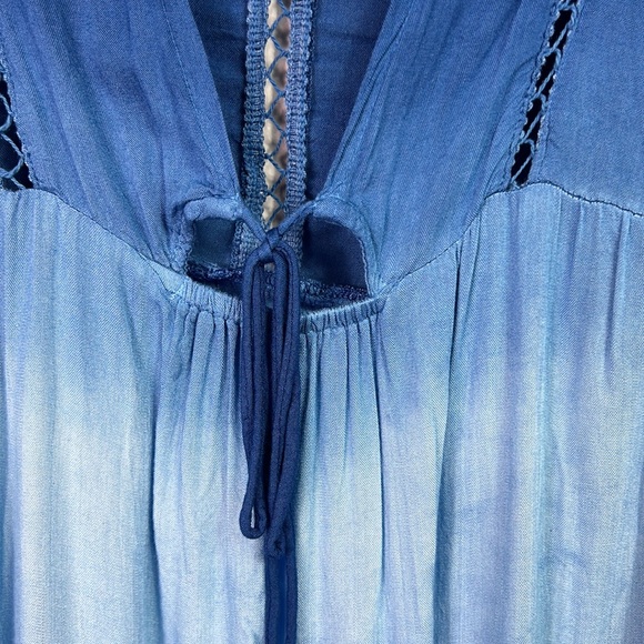 Swimsuits for All Blue Ombre Trumpet Sleeve Coverup 6/8 - Picture 7 of 13